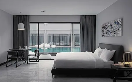 S Ratchada Leisure Hotel