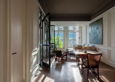 Hovagimyan Hotel and Suites