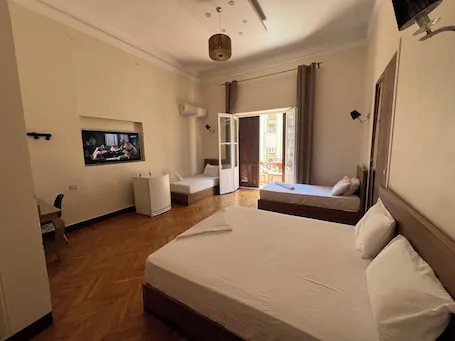 paris east hostel