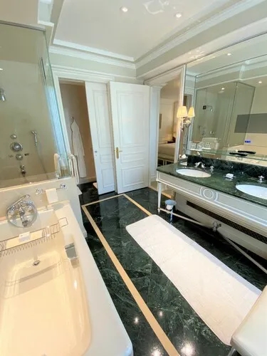 Four Seasons Hotel George V