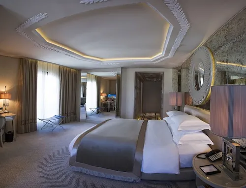 Wyndham Grand Istanbul Kalamis Marina Hotel